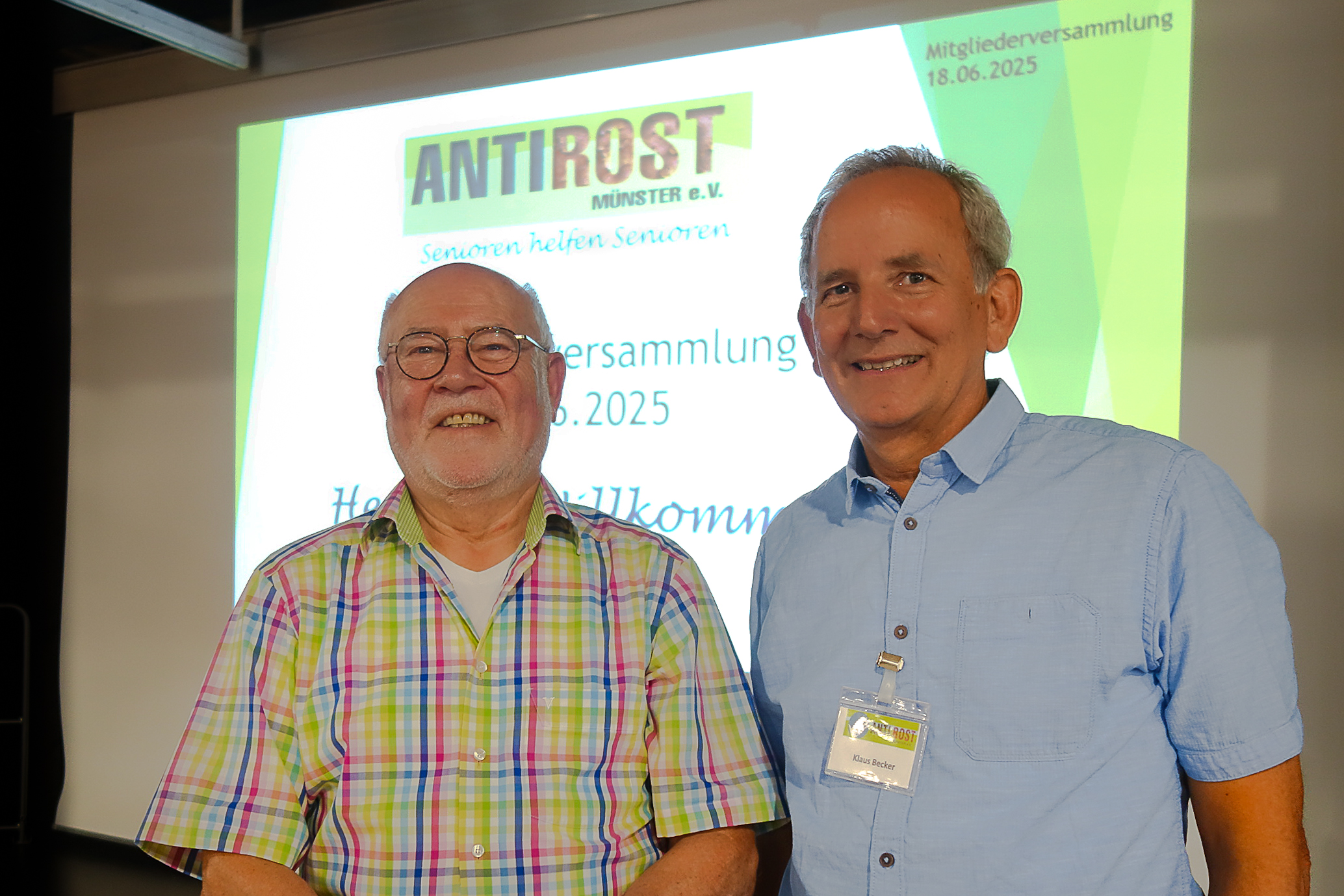 Alter und neuer Vorsitzender